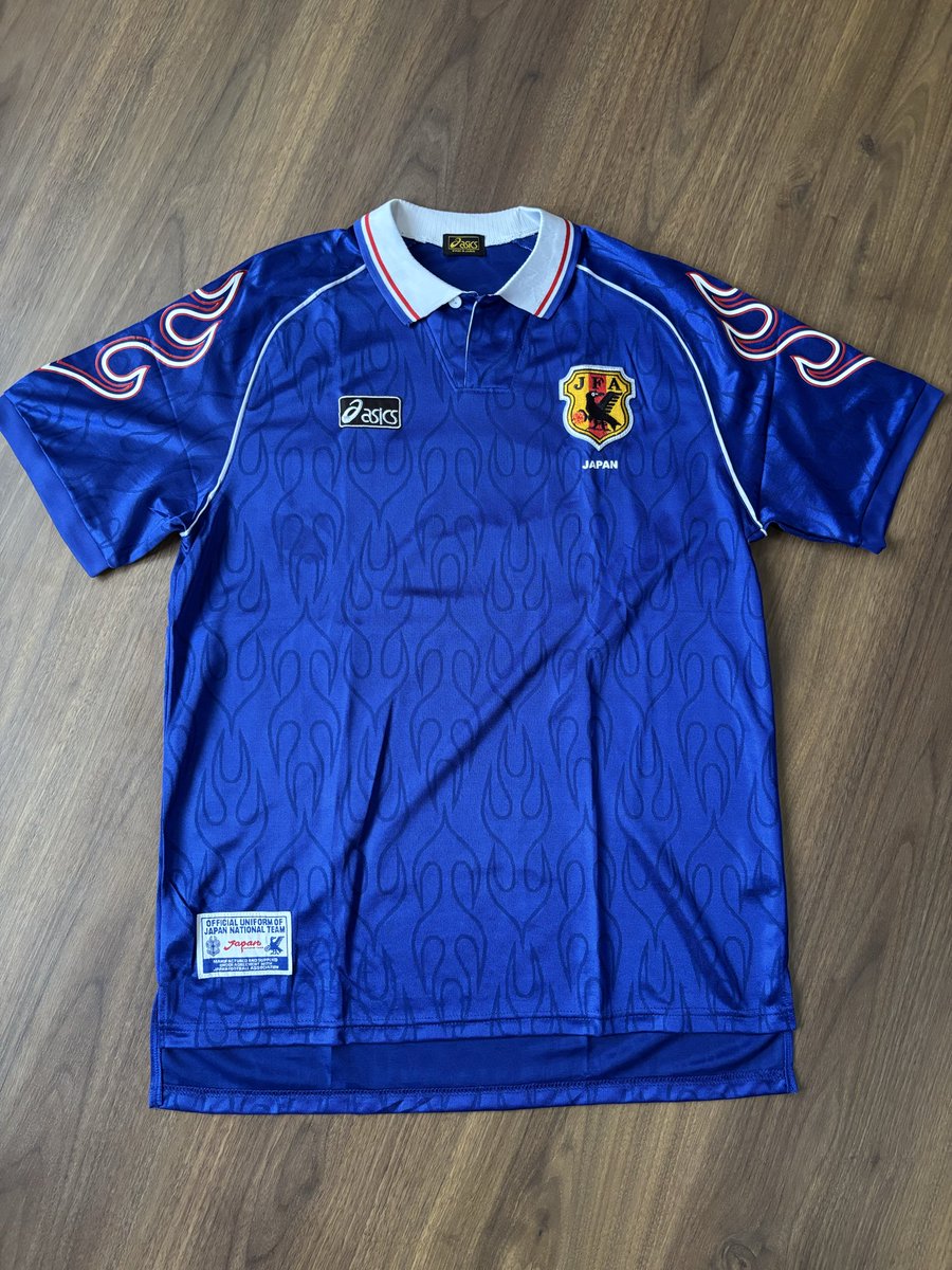 thriftedthrvds's tweet image. Size: Large
Condition: 10/10
Price: ¢250