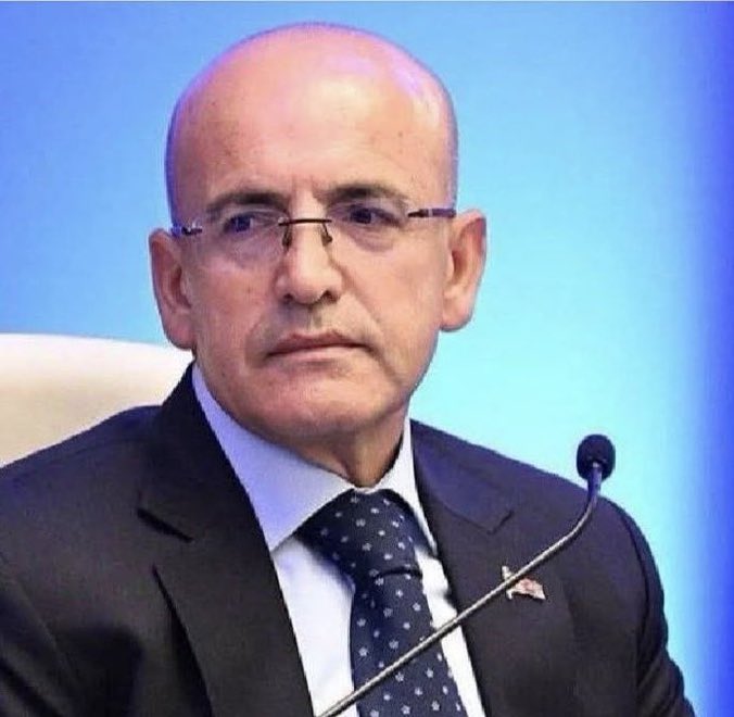 Maaşım yetmedi, ama olsun. Mehmet Şimşek “enflasyon düşüyor” sabır diyor,
Ancak, marketler sabretmiyor sürekli etiket değiştiriyor.‼️
Ben yanlış enflasyonda mı
yaşıyorum.⁉️
 #MaaşımYetmedi