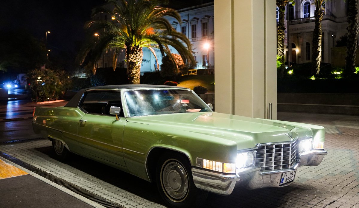 Eşref bey yanlışınız var Fıstık rusların elinde değil Fransa'nın Cannes şehri semalarında.. 

#EşrefRüya