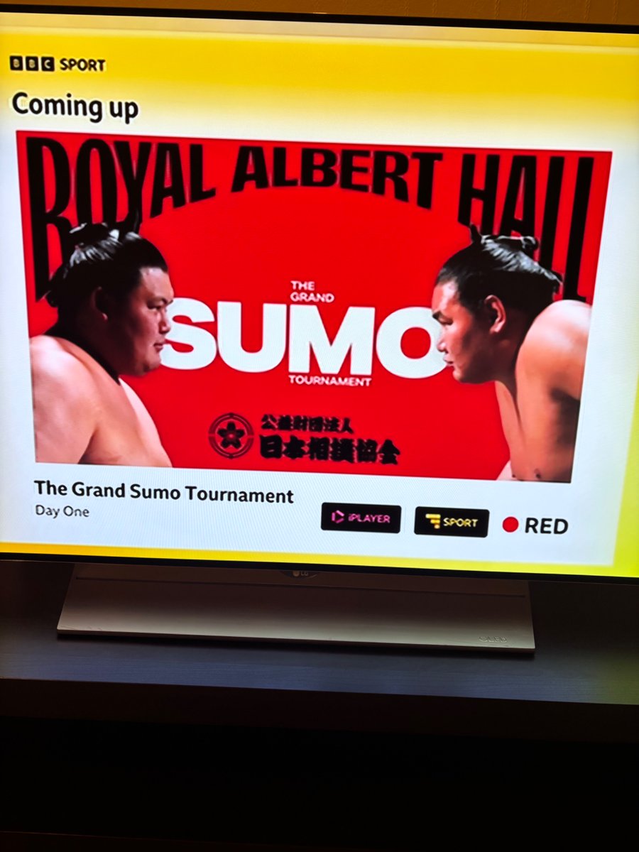momoiwashina's tweet photo. 始まるー!!
#bbc
#sumoking
#London https://t.co/DGLK6s498y