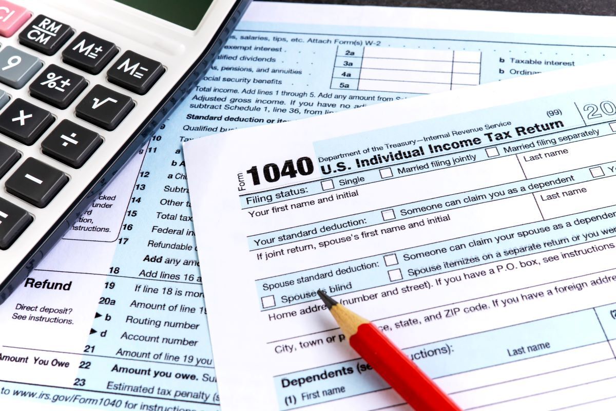 Heritagefin's tweet image. The IRS announced federal tax changes for 2026 that could impact what families owe—and the refunds they receive. 
Heritage Financial CEO Sammy Azzouz joined CBS News Boston to break down the key updates and explain what they could mean for taxpayers. 
hubs.ly/Q03NHlCD0