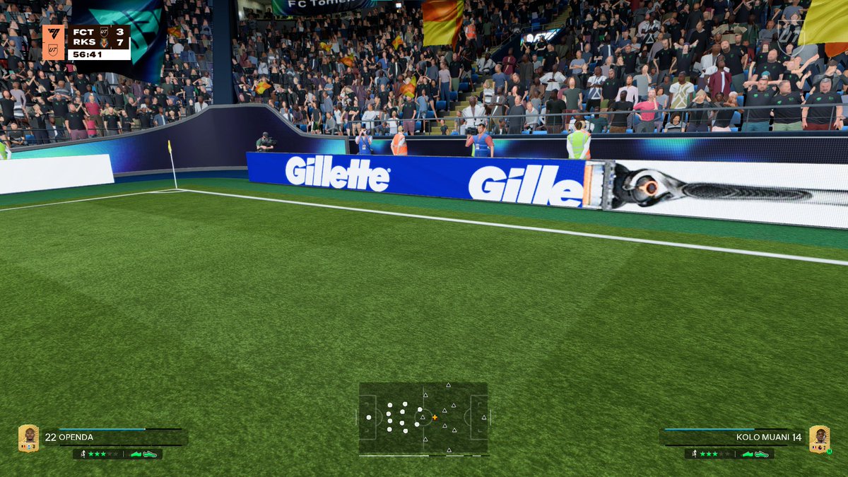 zajbiesty kurwa gameplay przy wyniku 3:4 dalem przerwe i kurwa po przerwie a tu takie coś <a href="/EASPORTSFC/">EA SPORTS FC</a> JA MAM KURWA GRAĆ NA TRÓJKĄCIKACH TYCH CO SĄ NA DOLE??????? polecam wydać 300zł na tą gierke zajbeista ona jest😍🥰