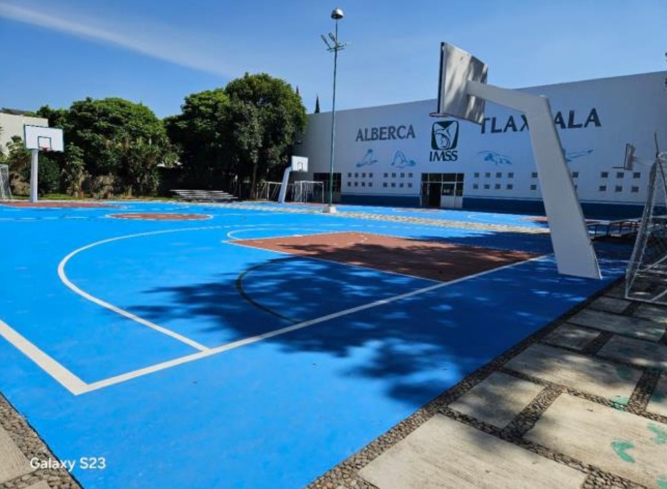 Fideimssoficial's tweet photo. 💚 ¡Tlaxcala, actívate con el @Tu_IMSS !
Disfruta de natación, basquetbol y gimnasio de pesas en un espacio para derechohabientes y no derechohabientes.
📍 Blvd. Guillermo Valle 115, Col. Centro, Tlaxcala
🕗 Horario: 8:00 a 20:00
📞 246 466 8307 / 462 3800 ext. 222
#FIDEIMSS https://t.co/mQK5msogkY