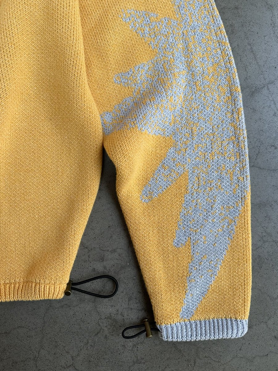 That yellow goes crazy