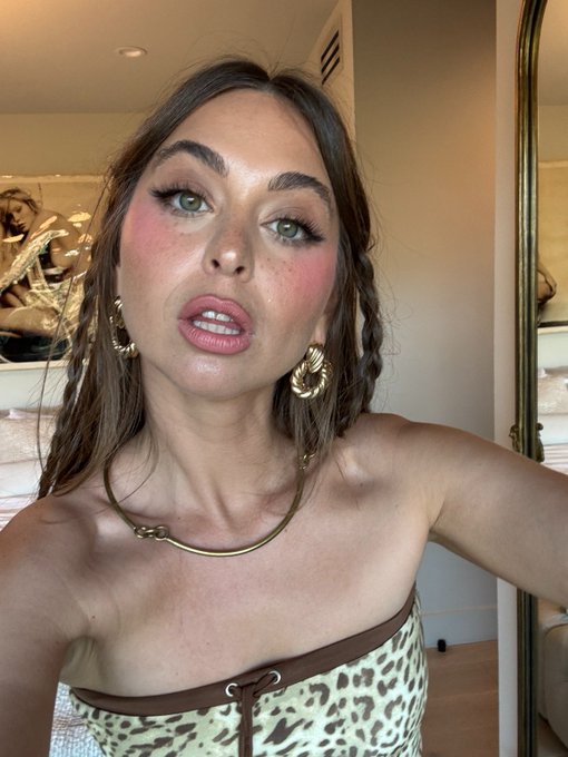 Guess what I&rsquo;m thinking&hellip; https://t.co/XyoiXsEgjY