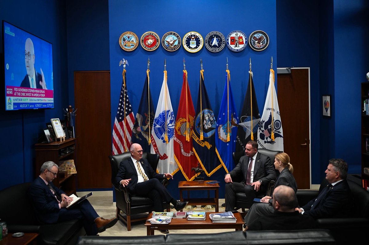 A powerful first half of the day on Capitol Hill!

We kicked off with a great friend of Ukraine — <a href="/SenKevinCramer/">Senator Kevin Cramer</a>, a staunch supporter of our fight for freedom and a true champion for justice.

Then, we met with the heart of our support in Congress — the co-chairs of the