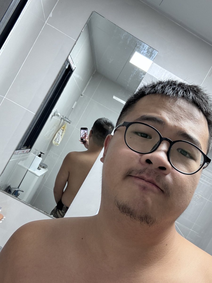 T1. 𝕏 tweet media