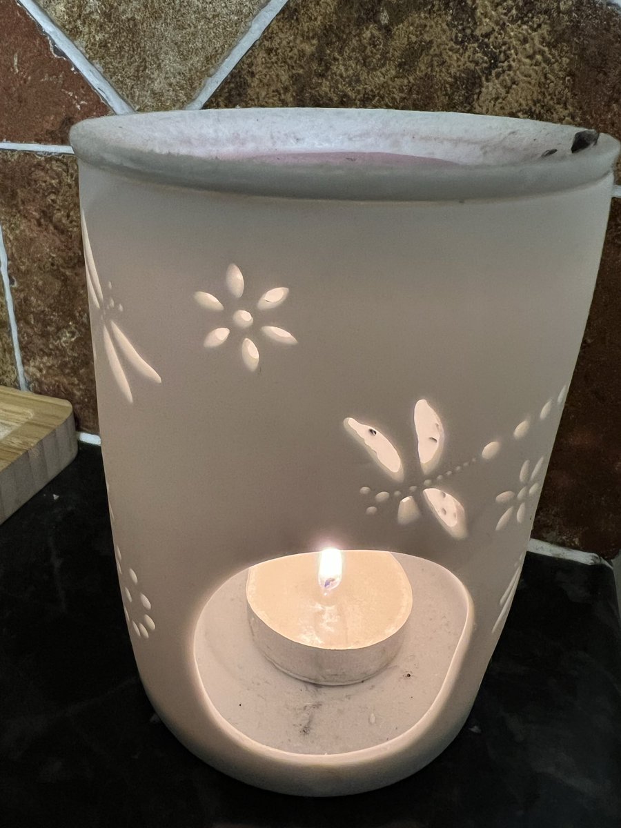 My candle for my baby losses and all babies gone too soon. Never forgotten. ♥️
#blaw #blaw25 #BabyLossAwarenessWeek #BabyLossAwarenessWeek2025