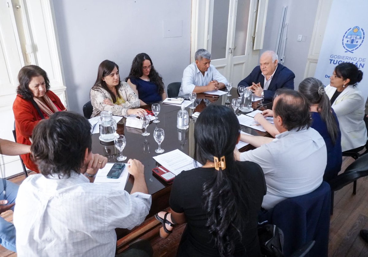 Masso destacó el acompañamiento a emprendedores tucumanos

Lee la nota completa en 👉:
acortar.link/ag1zUZ