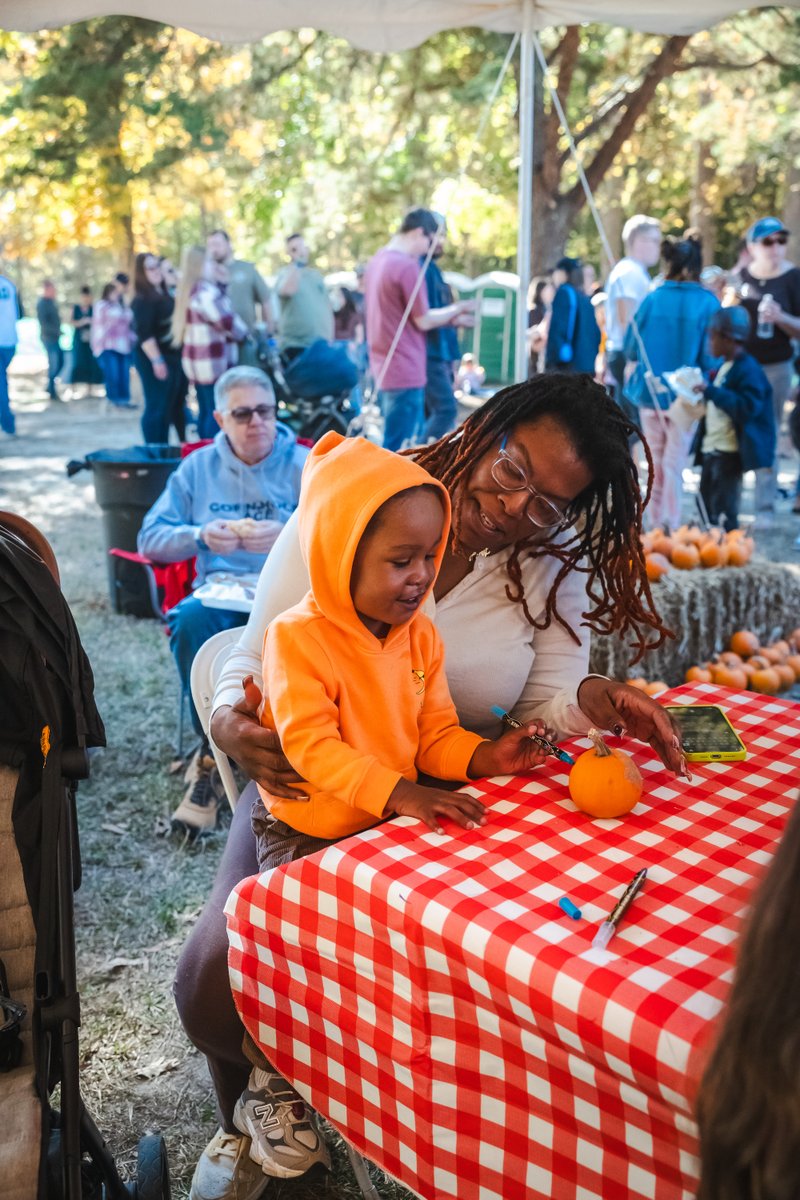 The Mariners’ Fall Festival is right around the corner! 
Live music 🎶, games 🎯, craft beer 🍺, and food🌮! 

Bring your family and friends to soak up the autumnal vibes on Saturday, November 1,  from 1-5 p.m. 🍂

🔗Visit for info and tasting tickets: marinersmuseum.org/event/the-mari…