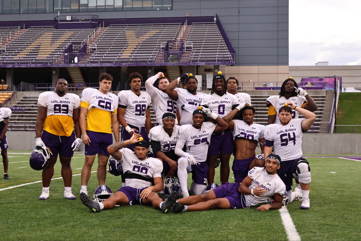 Cancer Sucks🎗️
#UAUKNOW 
#LemonTopChallenge 
<a href="/AlexsLemonade/">Alex's Lemonade Stand Foundation</a> 
<a href="/NM_Financial/">Northwestern Mutual</a>