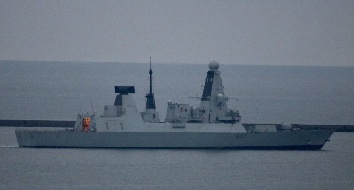 HMS Duncan has joined the Dutch-led SNMG1 in the English Channel.

Consists of HNLMS Johan de Witt, FGS Hamburg and HNLMS Evertsen.

(Src: <a href="/HMSDuncan/">HMS Duncan</a>, AIS)