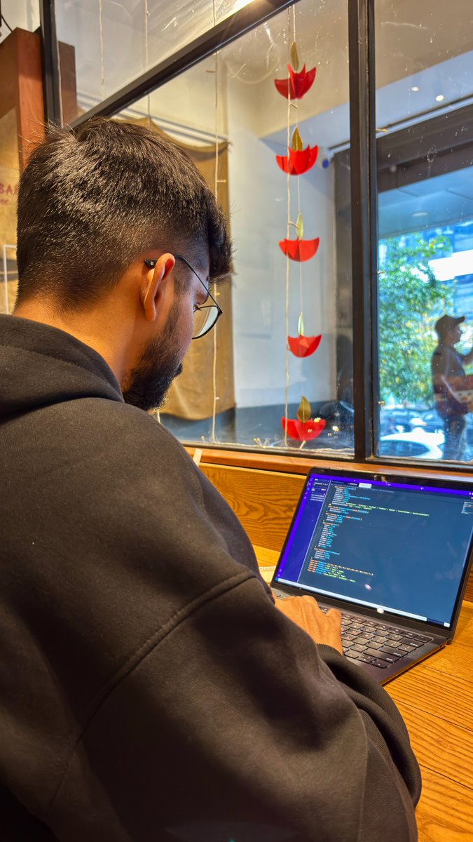 codewprince's tweet image. Day 4 of building @hyperbrainlabs to $20k MRR
-Shipped another app today — and it just got approved on the App Store!
-One of our clients raised $100K in funding, just two months after their launch.
-Worked from a café today for a change of vibe.
-Shipping another app tomorrow.…