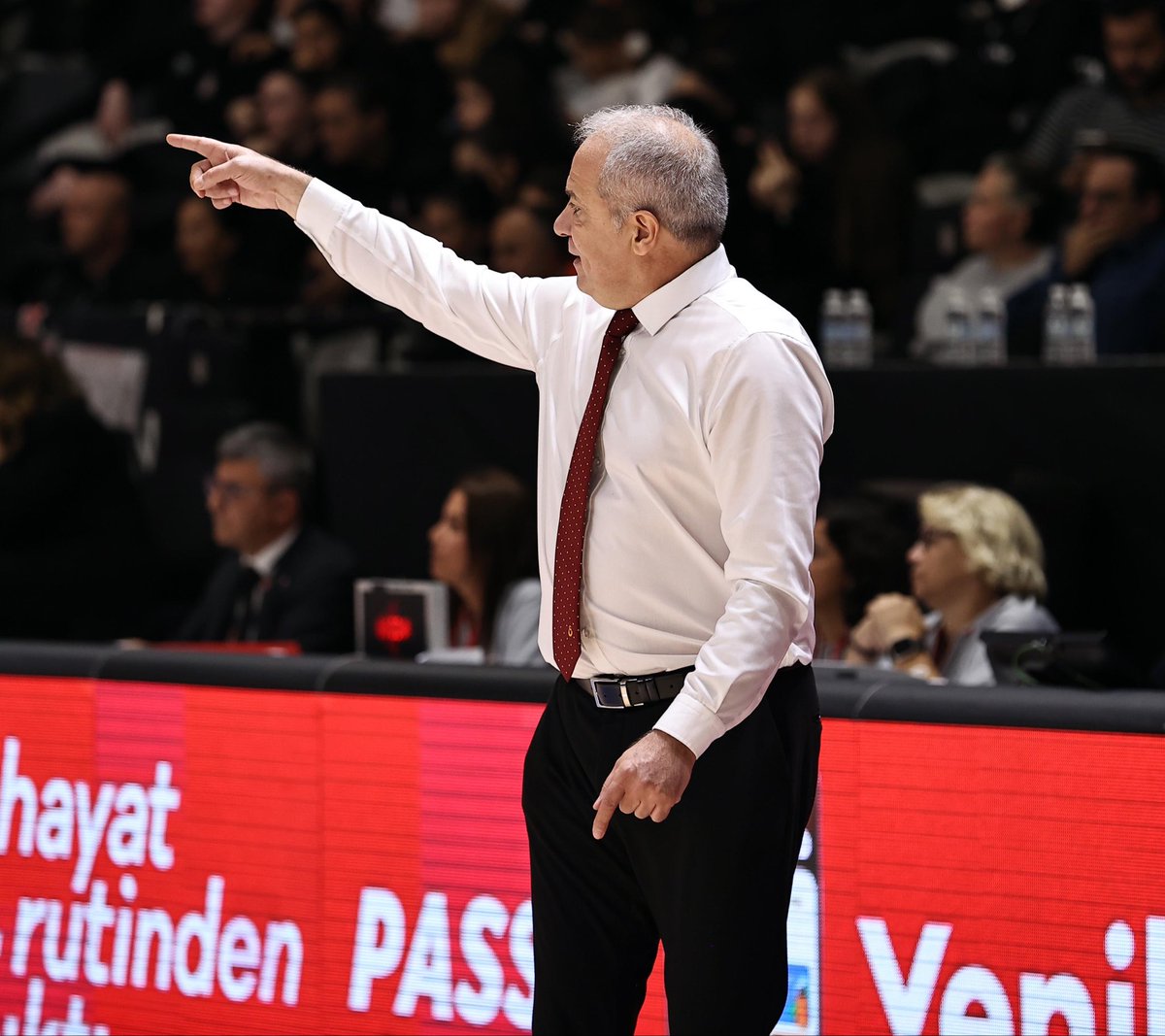 Bu sezon Galatasaray Çağdaş Faktoring 🔥

6 maç, 6 galibiyet. ✅