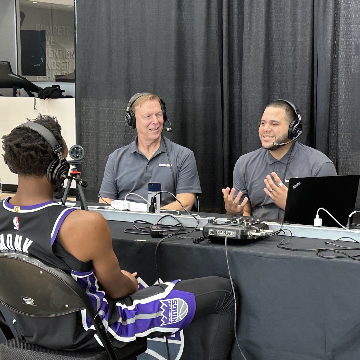 Going back on air with my OG <a href="/whiteygleason/">Kevin Whitey Gleason</a> for the next couple of days! We’ve got A LOT to go over starting at 2p 👀

3p - <a href="/LawMurrayTheNU/">Law Murray 🎃</a> 

4p - <a href="/StevieJohnson13/">𝕊𝕥𝕖𝕧𝕚𝕖 Styles</a> 

🎥: YouTube.com/SactownSports1…