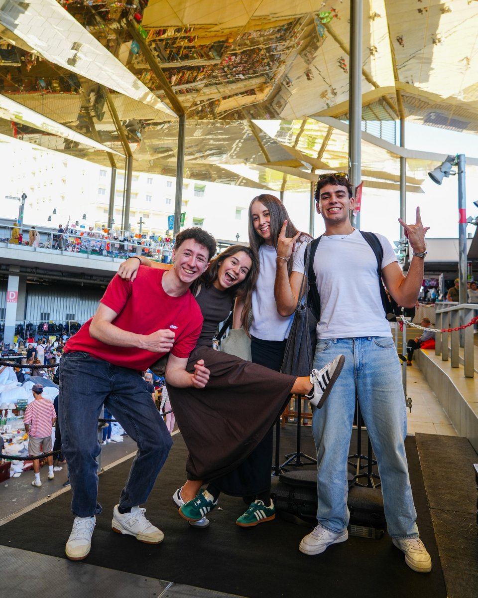 😍 Divendres passat vam gaudir d’un concert de música clàssica🎶 amb obres de Bach, interpretat per estudiants de l’ESMUC dins el projecte Musethica🔝. 

Una iniciativa que acosta la música i la cultura a tothom.❤️

@mercatsbcn