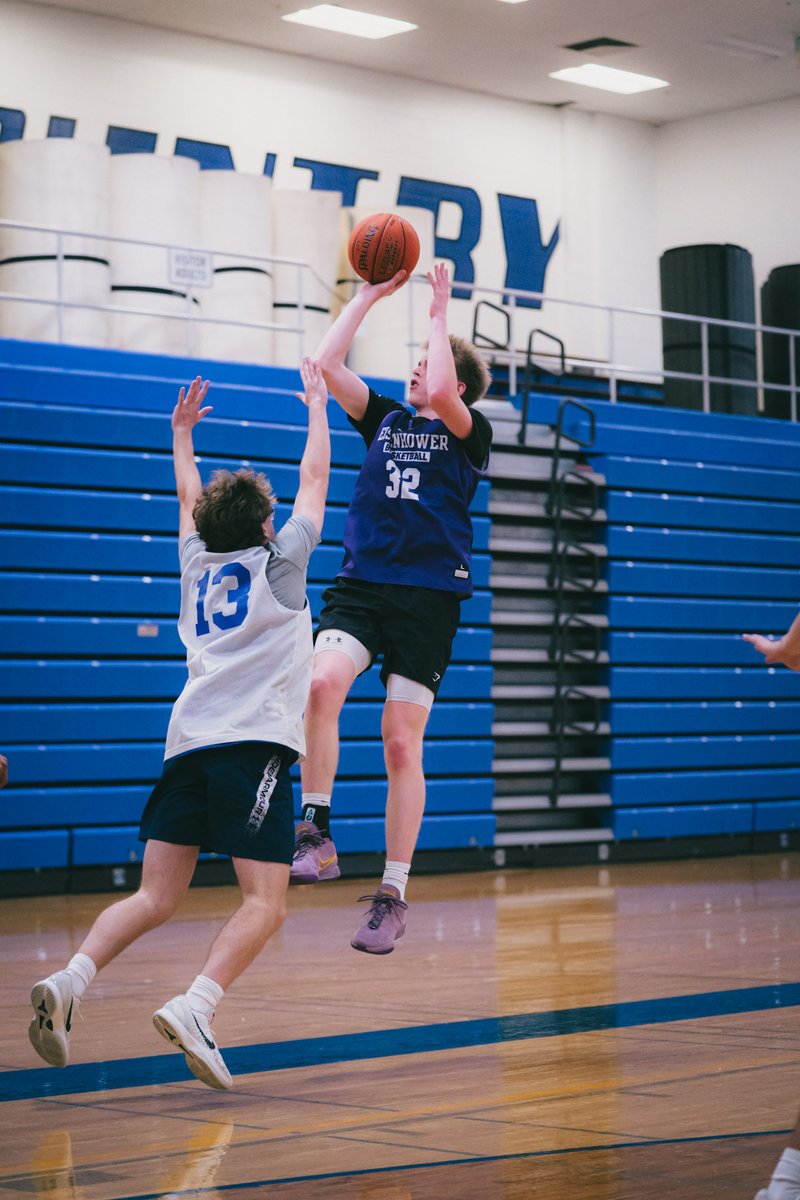 lbauer32's tweet image. On Sunday, October 19th, the third week of high school fall league will be played at Brookfield Central. 
 My game times are 3:00 (court 4) and 4:00 (court 3).