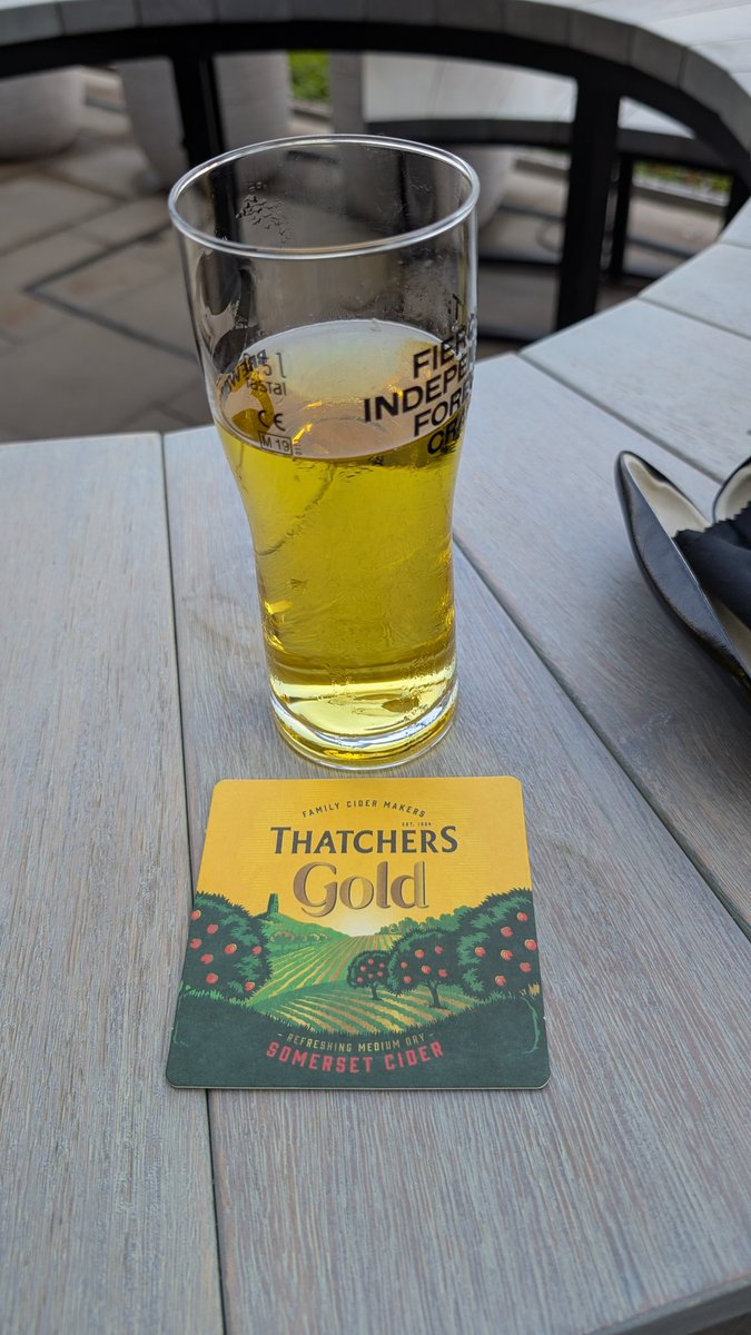 dellboy2704's tweet photo. @thatchers_cider when you see Brewdog sell Thatchers Gold in Dubai https://t.co/hr0Gk3ovLu