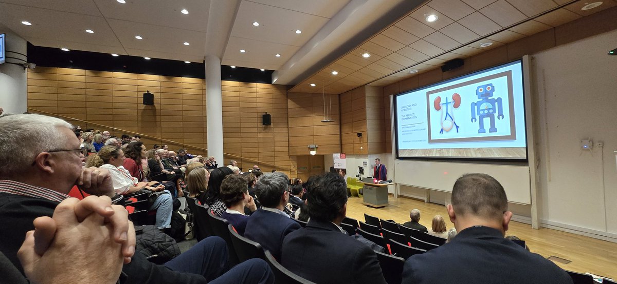 LambAlastair's tweet image. Enjoyed @benchallacombe&apos;s inaugural #ProfessorialLecture. He&apos;s so right to emphasise teaching as fundamental to university leadership. And love that he kicked off with a slide on linguistic pedantry!!

Super impressive career of thought l&apos;ship in #SurgicalRobotics

@kingsmedicine