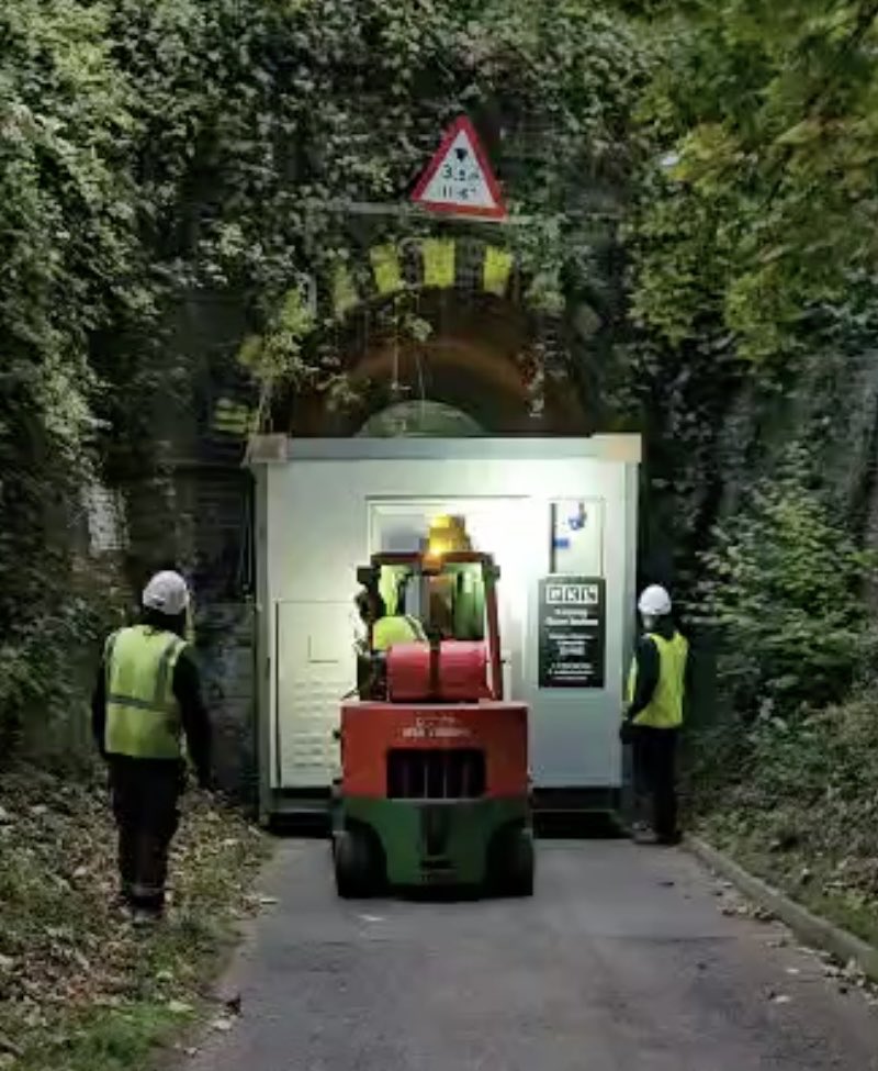 That front bridge at <a href="/beaconsfield_gc/">Beaconsfield Golf Club</a> is tight !