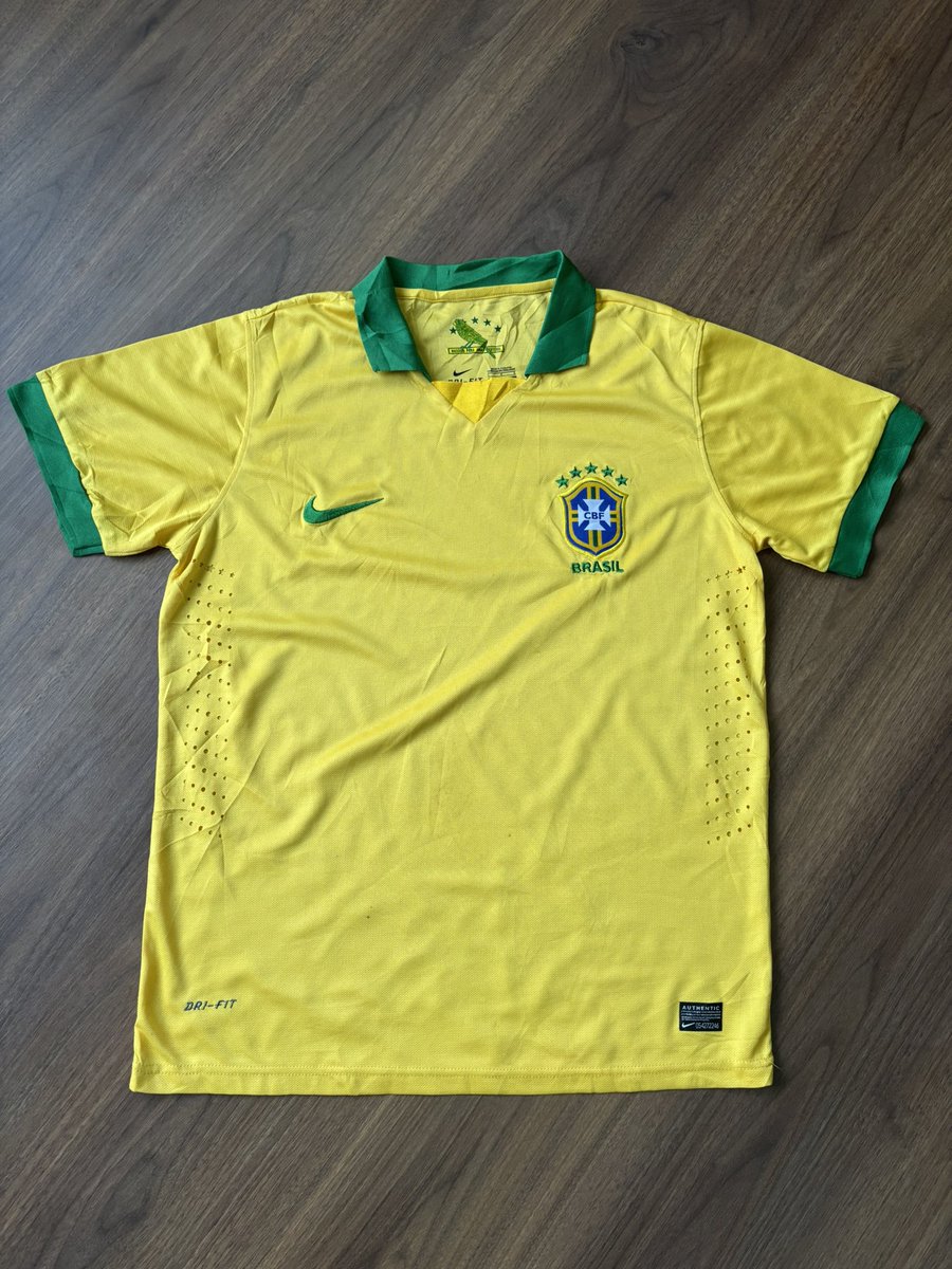 thriftedthrvds's tweet image. Size: Large
Condition: 10/10
Price: ¢220