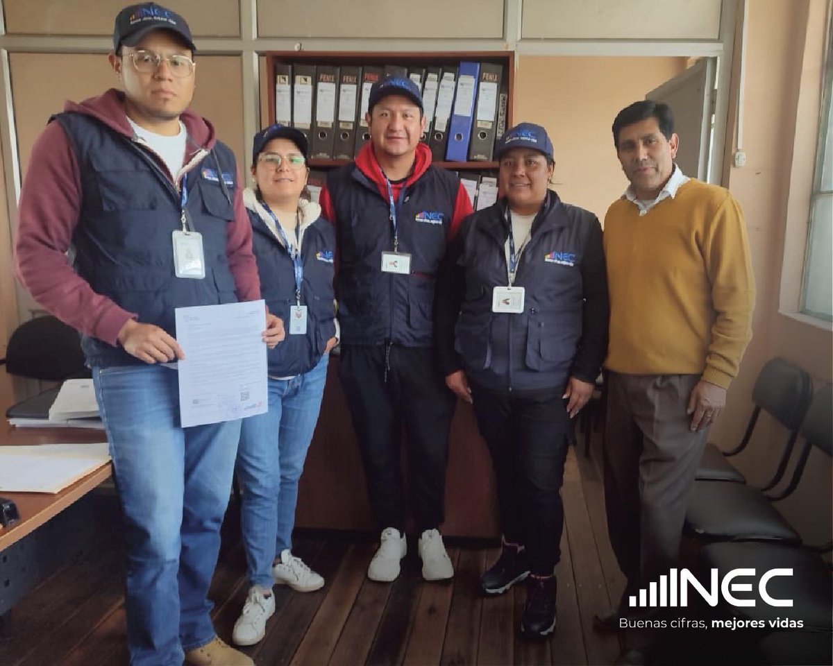 Ecuadorencifras's tweet photo. 📍Ambato | Coordinación Zonal 3
Ejecutamos el operativo de campo de la Encuesta de Superficie y Producción Agropecuaria Continua #ESPAC 🧑🏽🌾🌱.
Este levantamiento tiene como objetivo recopilar datos claves sobre la actividad agropecuaria en sus dimensiones económicas, sociales y ambientales, contribuyendo así a una toma de decisiones informada y al desarrollo del sector rural.
Nuestros equipos recorren las provincias de Cotopaxi, Chimborazo, Tungurahua, Napo, Pastaza y Orellana, aplicando metodologías técnicas y rigurosas que garantizan la calidad de los datos recolectados para generar información estadística oportuna.
✅ El INEC reafirma su compromiso con la generación de estadísticas confiables y oportunas para el Ecuador 🇪🇨
#BuenasCifras #MejoresVidas