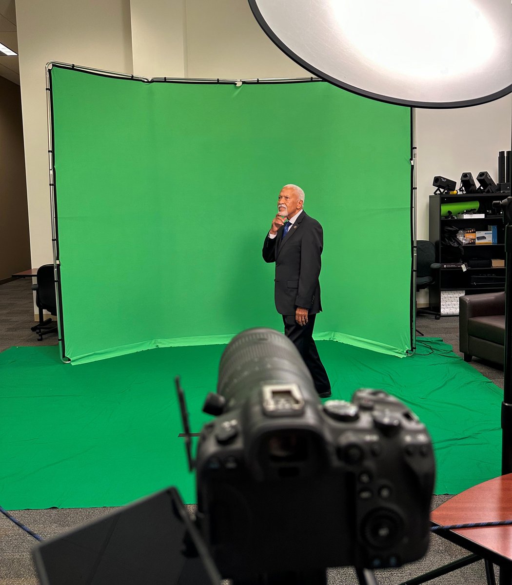 🎬 Behind the Scenes Alert!
Here’s a sneak peek of Supervisor Washington filming something special for his upcoming State of the District address. 👀✨

Big things are coming — you won’t want to miss it.
Stay tuned! 📺 #behindthescenesmagic <a href="/SupWashington/">Sup. Chuck Washington</a>