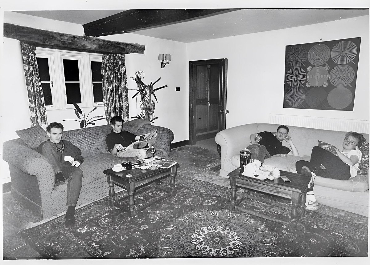mozandwine's tweet image. Morrissey posts picture from the Wool Hall Studios in Bath, 1987

morrisseycentral.com/messagesfrommo…