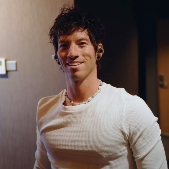 what do you mean i’m seeing twenty one pilots tonight???!!!!! alpharetta ga HIIIIII