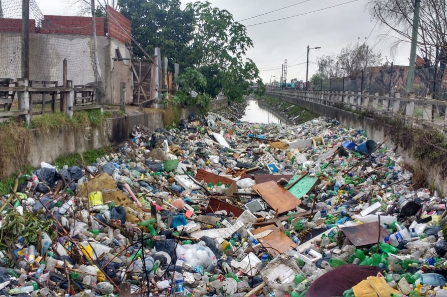 Los yanquis vienen por el agua dulce del conurbano,