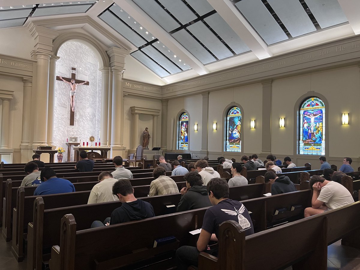 Fruitful day for seniors on their 4th Day Retreat. Students reconnected in Kairos groups from junior year, reflecting on growth and gratitude and heard from alumni perspectives.