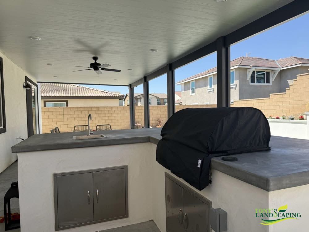 TonysLandscape's tweet image. Beautiful backyard transformation complete! 
Get ready for the holiday festivities with our #LandscapeDesignServices 

Call for a Free Service Quote Today ☎️(909)838-7823 

-3D Rendered Designs-
-Residential &amp;amp; Commercial-

tonyslandscapeinc.com