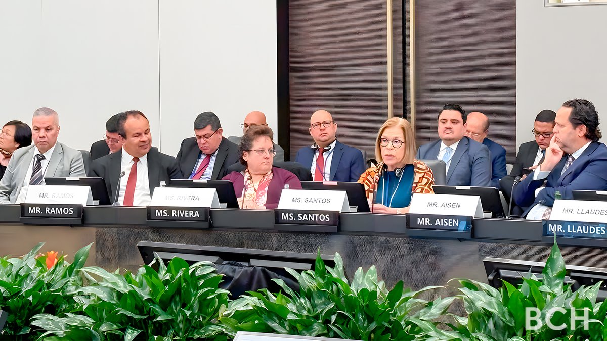 BancoCentral_HN's tweet photo. Delegación de Honduras participa en reunión Perspectivas y Prioridades de Políticas para Países del @captacdr, en el marco de reuniones anuales del @FMInoticias y del @BancoMundial https://t.co/bGcDDSwJzK