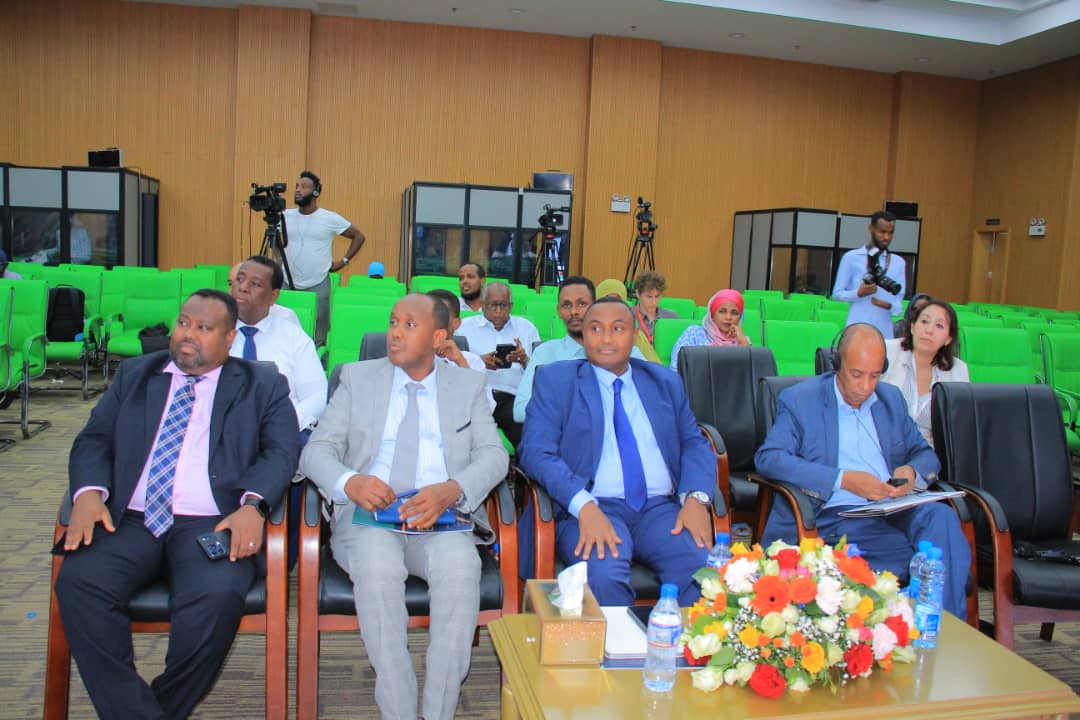 kened_123's tweet photo. À #Djibouti, au #ForumJournauxAfricains, j’ai animé le panel « Genre &amp; handicap : info juridique pour tous » 🌍
Ateliers numériques, accès au Journal Officiel, tech assistive et inclusion 💡
Avec Balkisse Hassan, Arafo Mahmoud, Hibo Bacha et Chanaz Essalki du Maroc .Inspirant! https://t.co/FhaF6hhgqI