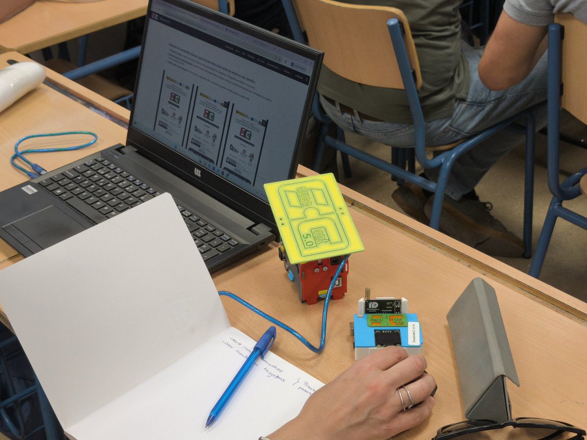 AtigraMakers's tweet image. ¡Desde @clubroboticagra y @AtigraMakers os damos las gracias al profesorado que asistió a la jornada #EducaCont 5.0 en el @IESZoco a través del @cepcordoba!
🤝 Coordinado por @IESPinosPuente y participando @SalesiansAJ23
@ardutaller @Innovadidactic
#InnovaciónEducativa 🚀📚