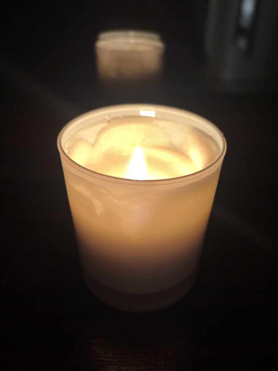 🕯️ This evening we join the global #WaveOfLight for #BabyLossAwarenessWeek2025— remembering all babies who left us too soon, and holding in our thoughts the families who carry their memory and love every day. 💗💙