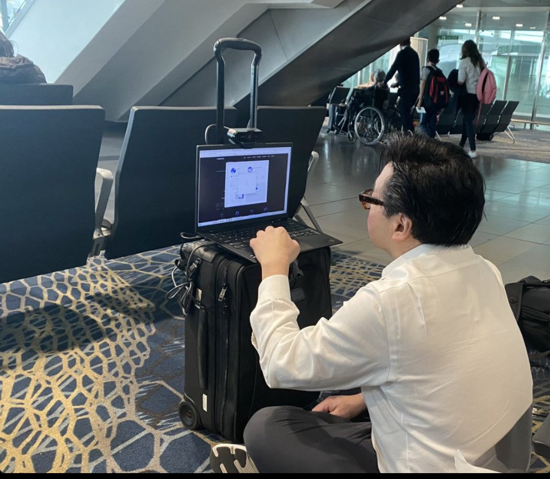 tom lee minting 300T on eth before fleeing the country