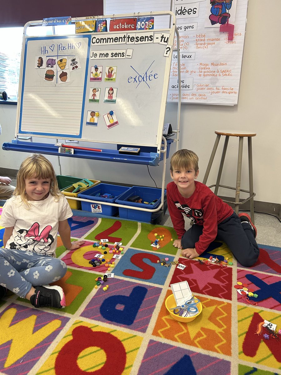 TEC_6650's tweet image. Mme MacLellan’s grade 1/2 immersion students were learning how to skip count by 10s to 100!