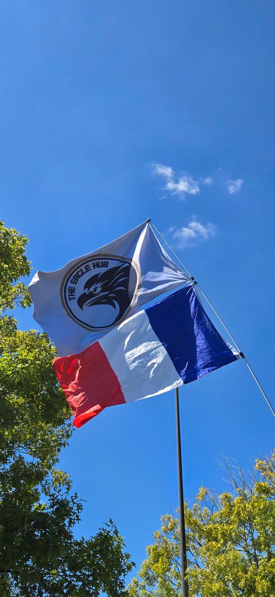 Eagle Hub will be tailgating Saturday at the RAC - starting around 2pm. Come by and get a hotdog! 🦅🌭