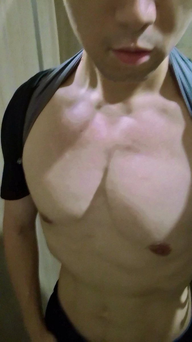 Dlyan Li tweet media