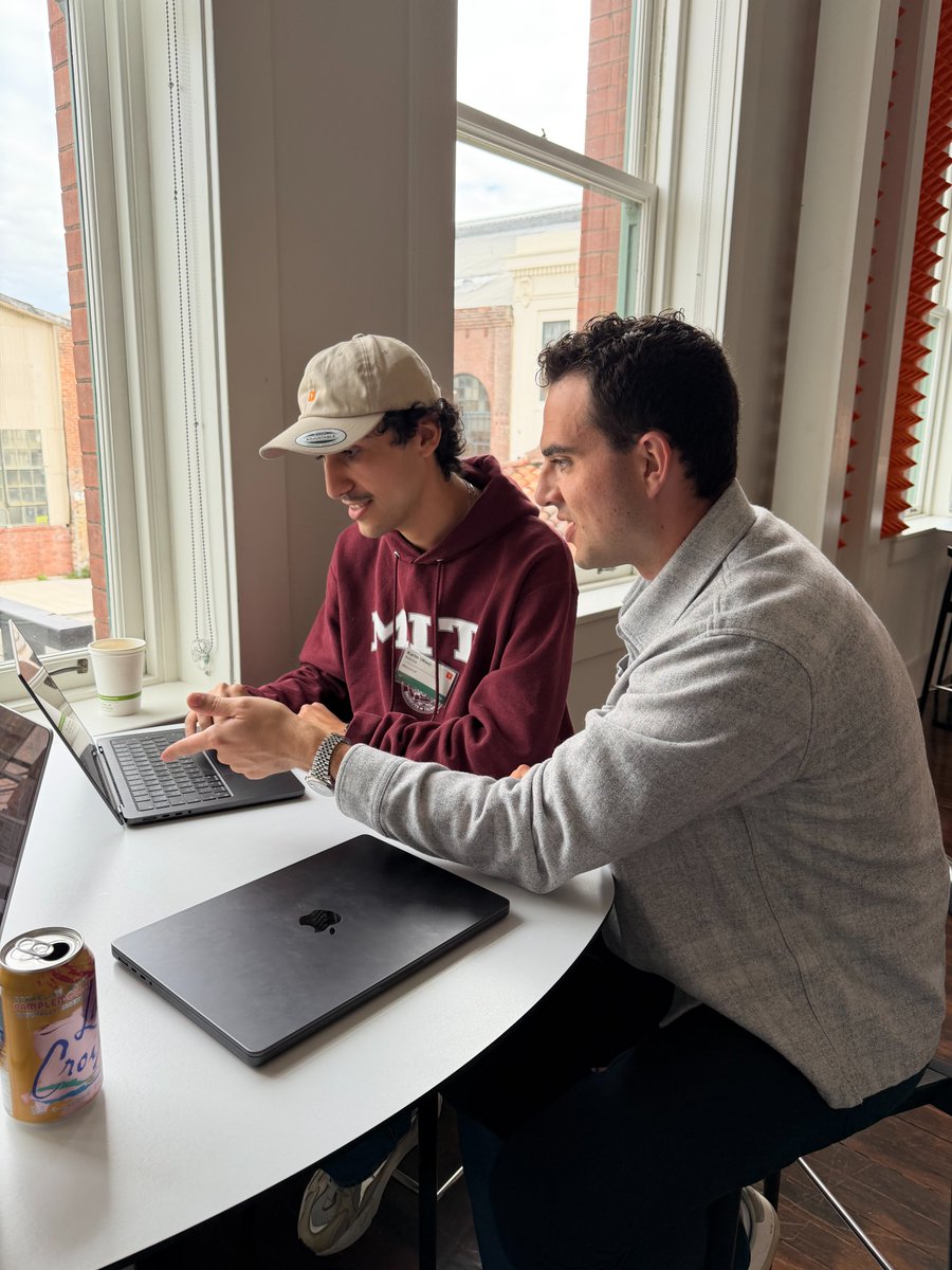 Business gets done at <a href="/ycombinator/">Y Combinator</a> HQ!

Great meeting with <a href="/wen_rahme/">wen</a>, check out what they're cooking up over at <a href="/MetorialAi/">Metorial (YC F25)</a>. One of the cleanest products I've seen so far in F25, absolutely cracked team!