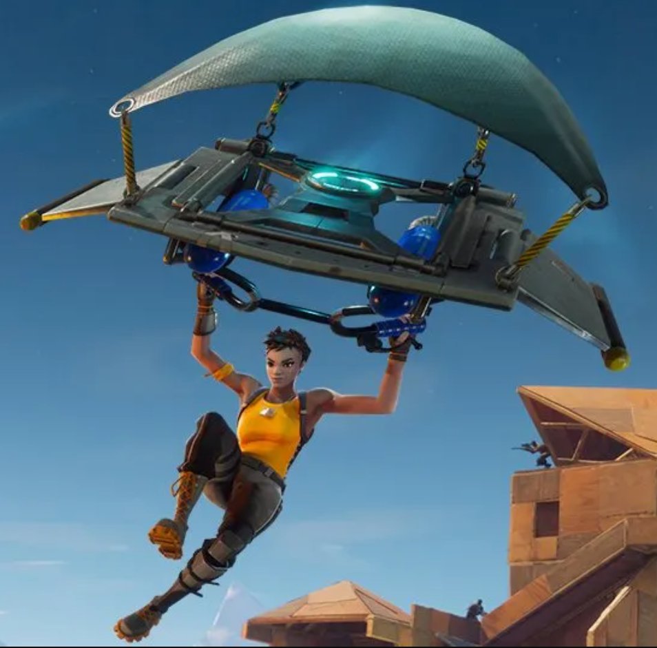 THE FIRSR EVER GLIDER RETURNS AFTER 2 YEARS

GET IT HERE: fortnite.com/item-shop?crea… #EpicPartner