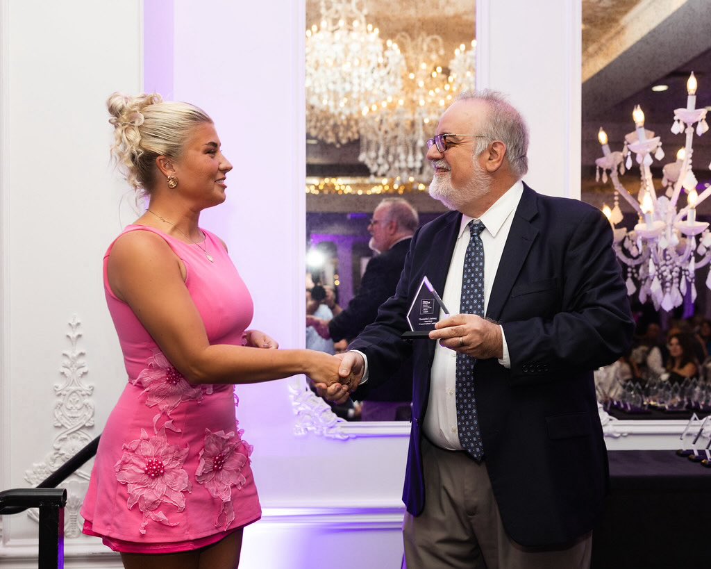 Dan🌴🌺🦎🏄🏼‍♀️🤿 tweet media