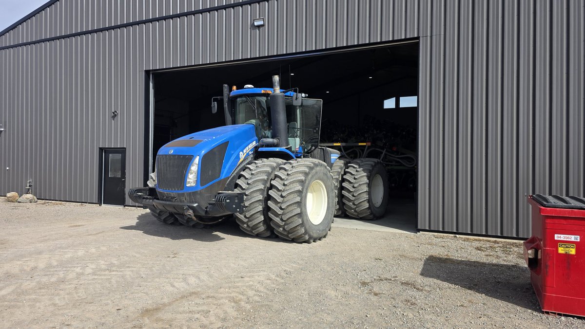 gpsontario's tweet image. Beautiful little technology upgrade today for this NH T9.670. @ptx_trimble GFX-1260 and Nav-900 #multiproduct #Nextswath