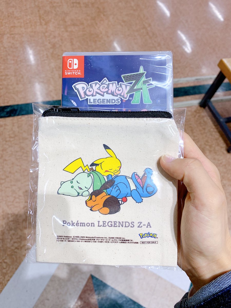 30代になってもポケモン

購入者特典？のやつデザインかわええな😊