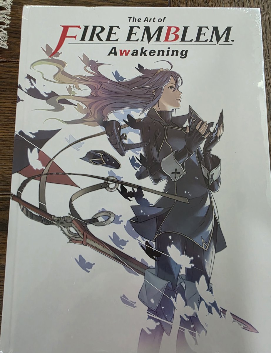 This art book was on sale for cheap, and I didn't realize how big it would be! Gonna be lots of fun looking through this 😆