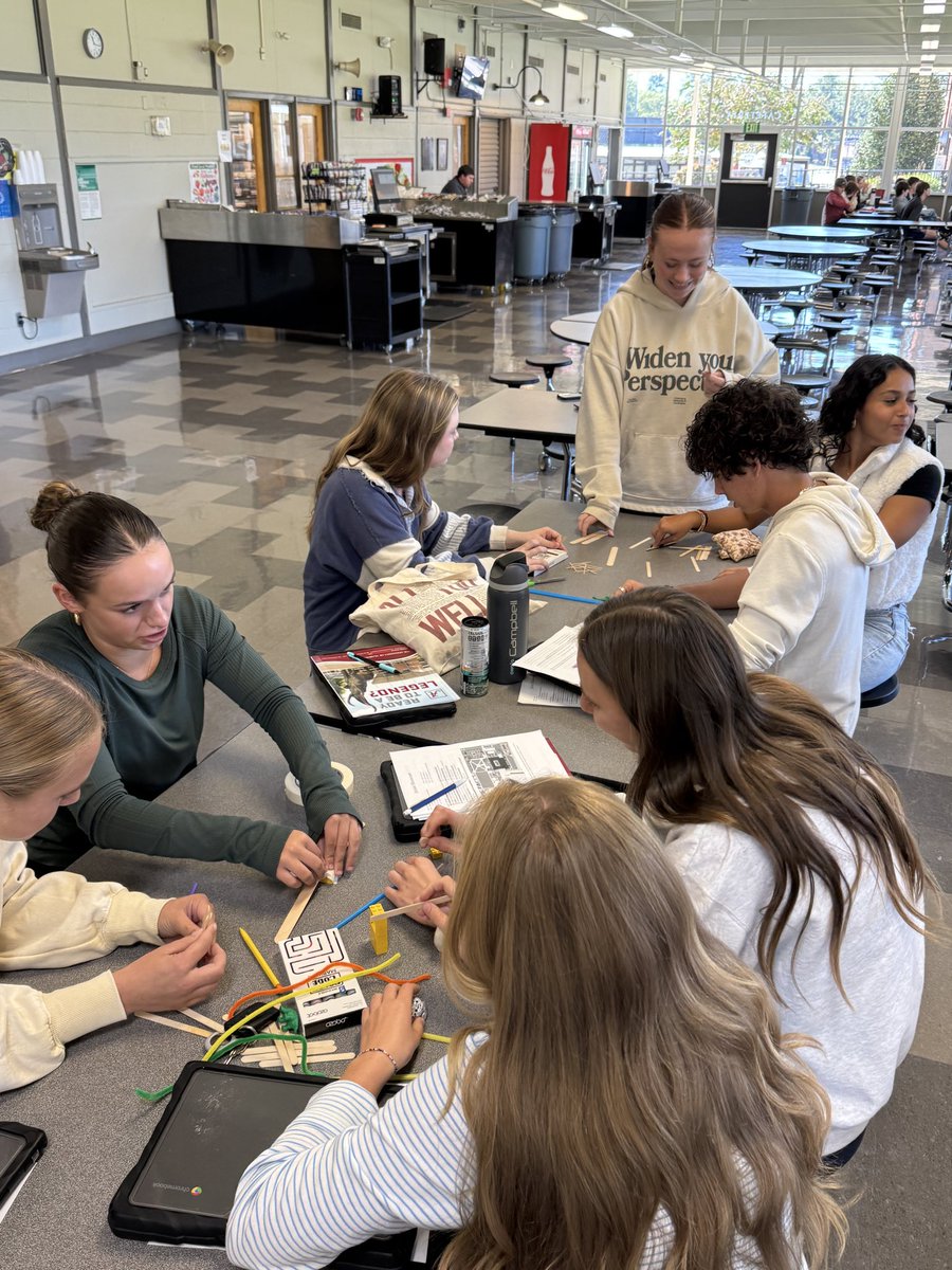 STEMCullmanCity's tweet photo. Cullman High Junior Showcase was a blast! S’s explored STEM opportunities through hands-on fun! S’s took on the role of civil engineers, designing &amp; coding Ozobot bridges to help animals safely cross over. @BOECullmanCity @LindsayBrannon @CullmanCats @tuggle_allison @abateschs https://t.co/1Ep3kwCzNy