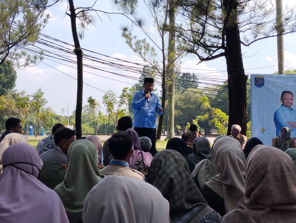 Lewat NGOBRAS, Wali Kota Depok Diskusi dengan Pilar-Pilar Sosial Dinsos

berita.depok.go.id/lewat-ngobras-…