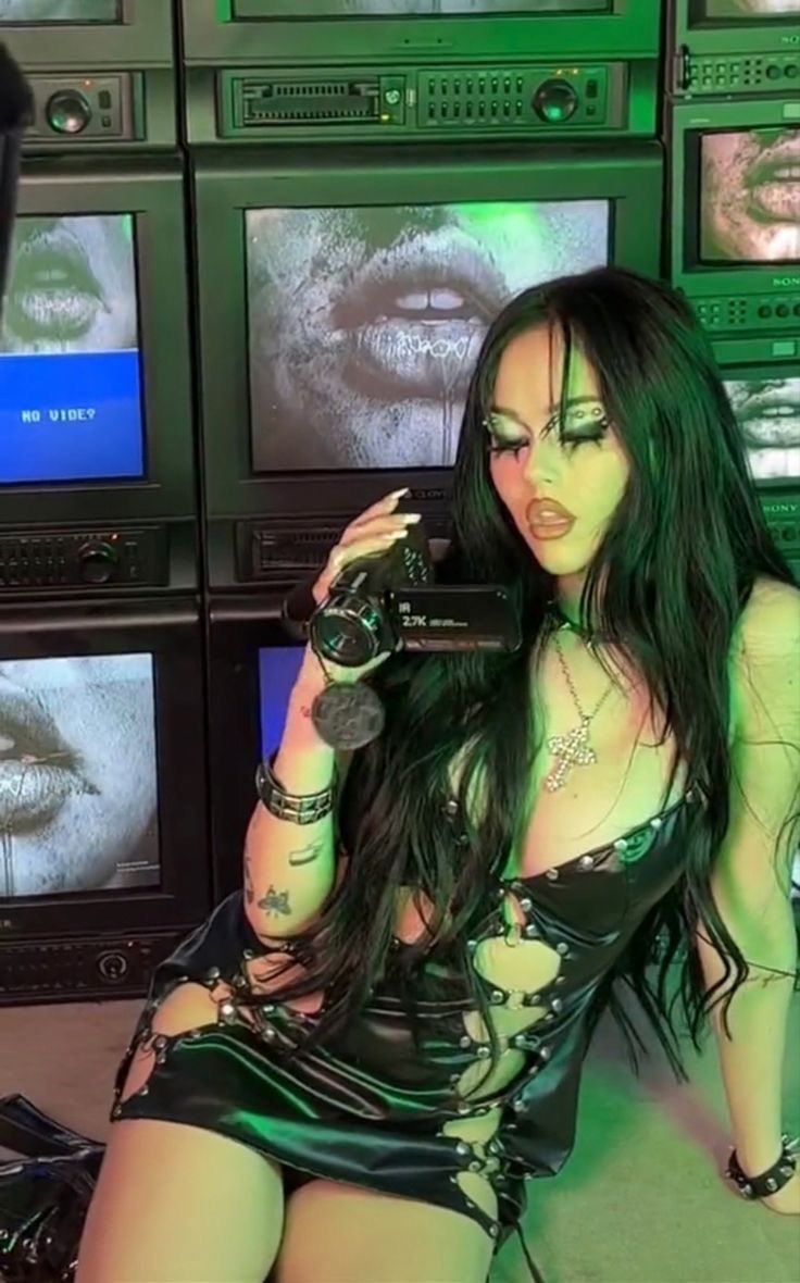 Sativa Mauro(parody) tweet media