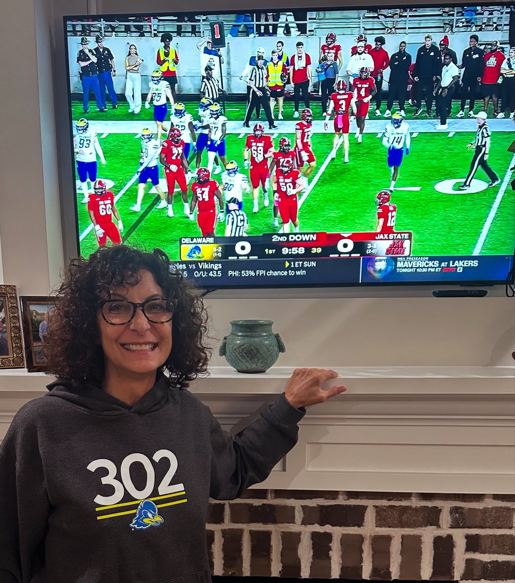 …and cheering for <a href="/Delaware_FB/">68 Ventures Bowl Champions Delaware Football</a> down here in the #Lowcountry 🏈💙💛